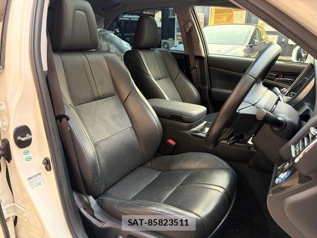 Toyota CROWN SEDAN 2013-06 6715937-10