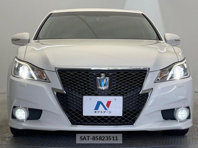 Toyota CROWN SEDAN 2013-06 6715937-13