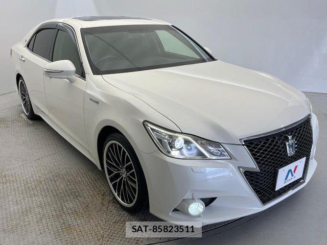 Toyota CROWN SEDAN 2013-06 6715937-15