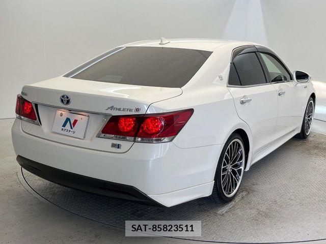 Toyota CROWN SEDAN 2013-06 6715937-16