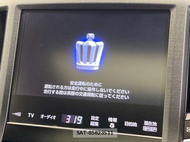 Toyota CROWN SEDAN 2013-06 6715937-3
