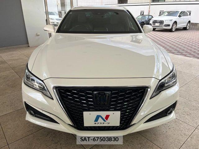 Toyota CROWN SEDAN 2019-09 6715933-13