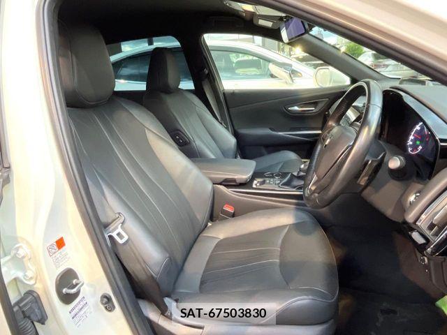 Toyota CROWN SEDAN 2019-09 6715933-7