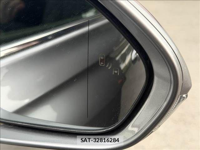 Toyota CROWN SEDAN 2021-11 6715929-17