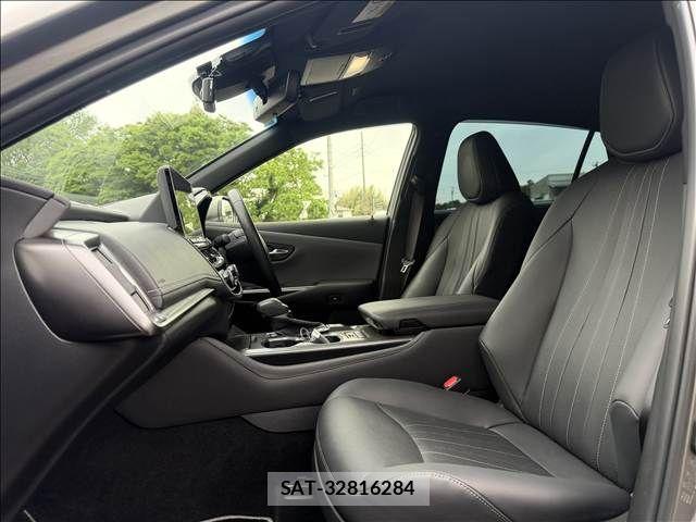 Toyota CROWN SEDAN 2021-11 6715929-24