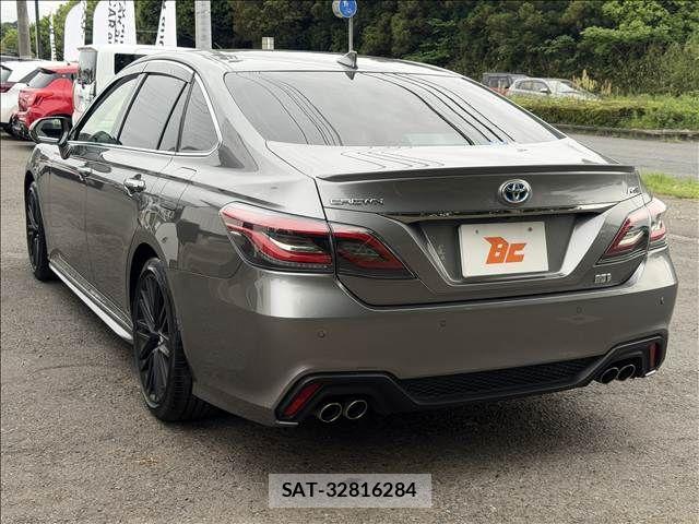 Toyota CROWN SEDAN 2021-11 6715929-7
