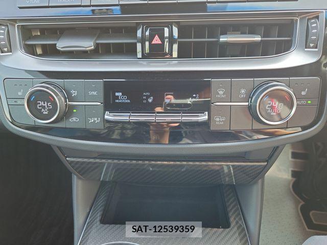 Toyota CROWN SEDAN 2021-01 6715921-16