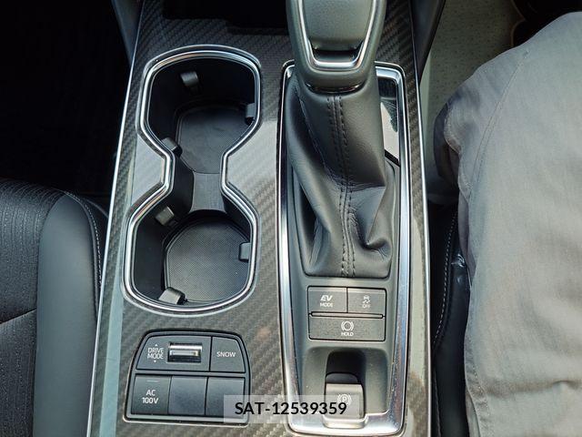 Toyota CROWN SEDAN 2021-01 6715921-17