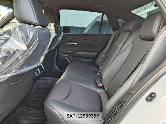 Toyota CROWN SEDAN 2021-01 6715921-22