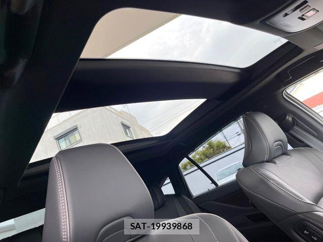 Toyota CROWN SEDAN 2024-11 6715920-4