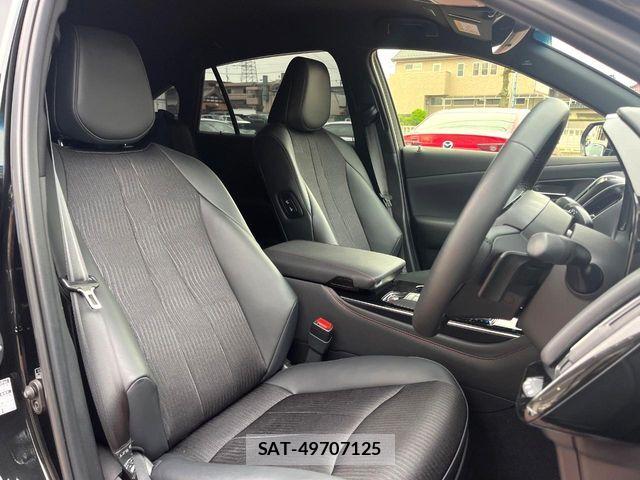 Toyota CROWN SEDAN 2020-02 6715932-7