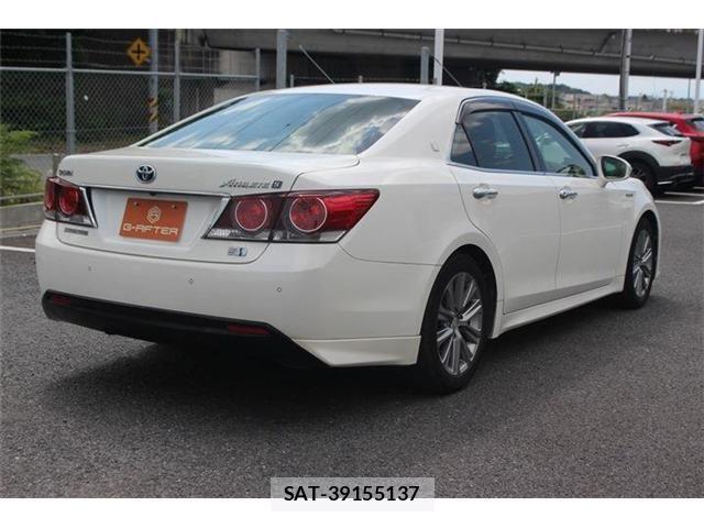 Toyota CROWN SEDAN 2016-04 6751139-9