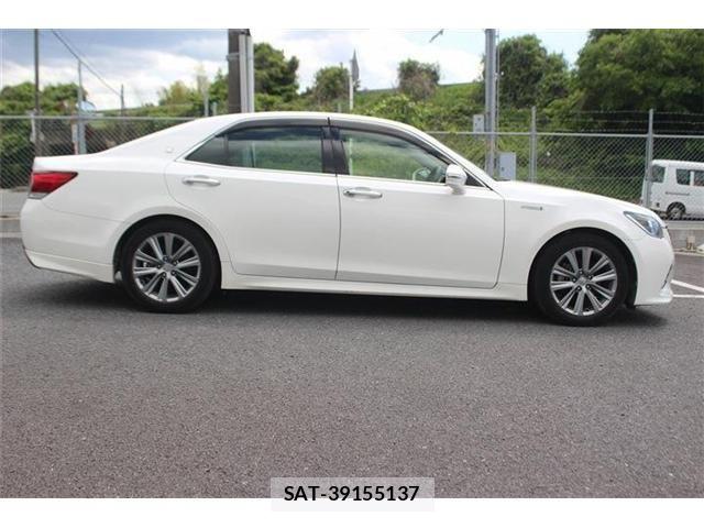 Toyota CROWN SEDAN 2016-04 6751139-8