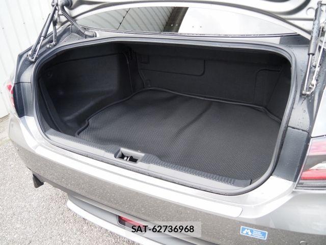 Toyota CROWN SEDAN 2022-03 6751126-16