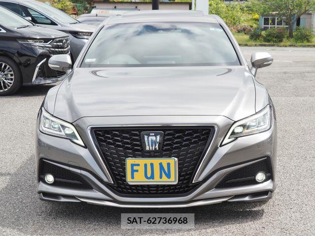Toyota CROWN SEDAN 2022-03 6751126-1