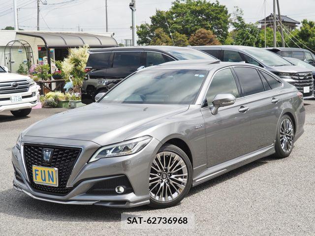 Toyota CROWN SEDAN 2022-03 6751126-3