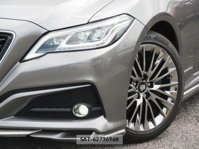 Toyota CROWN SEDAN 2022-03 6751126-6