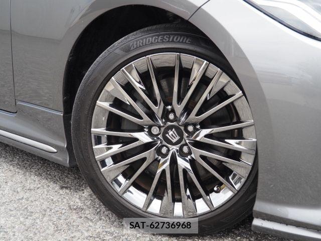Toyota CROWN SEDAN 2022-03 6751126-8