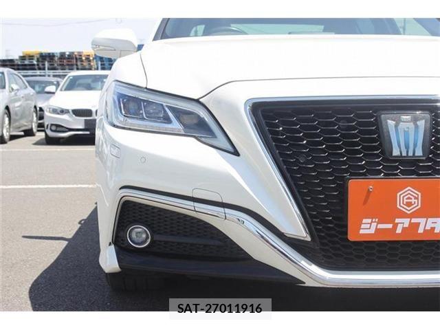 Toyota CROWN SEDAN 2018-10 6751136-10