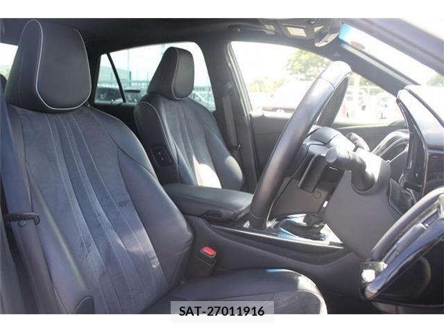 Toyota CROWN SEDAN 2018-10 6751136-13