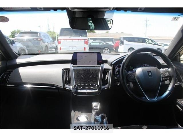 Toyota CROWN SEDAN 2018-10 6751136-16