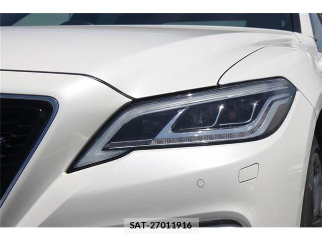 Toyota CROWN SEDAN 2018-10 6751136-21