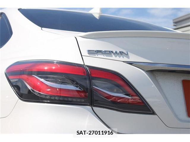 Toyota CROWN SEDAN 2018-10 6751136-23