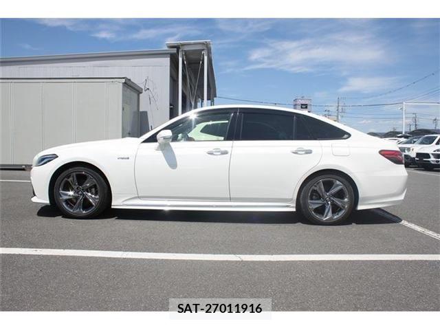 Toyota CROWN SEDAN 2018-10 6751136-7