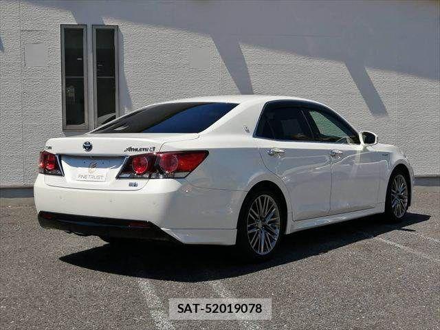 Toyota CROWN SEDAN 2015-11 6751138-17