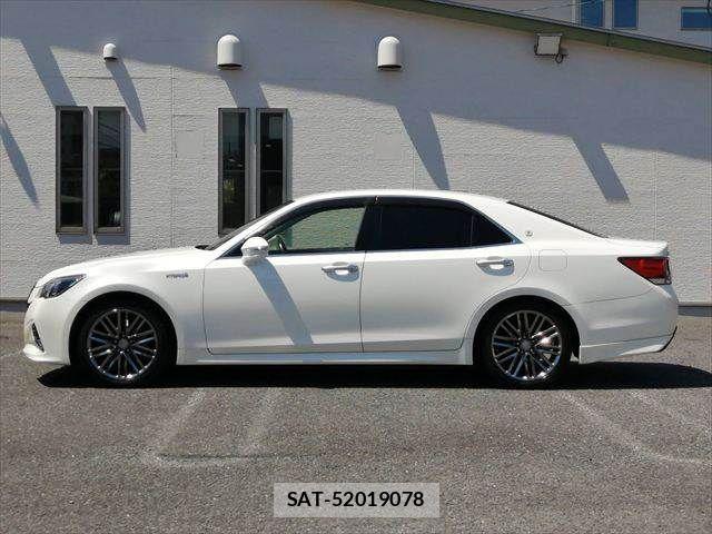 Toyota CROWN SEDAN 2015-11 6751138-20