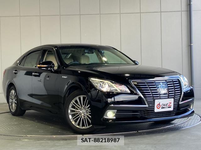 Toyota CROWN SEDAN 2015-09 6790874-0