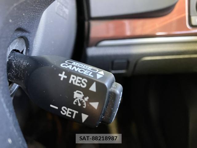 Toyota CROWN SEDAN 2015-09 6790874-10