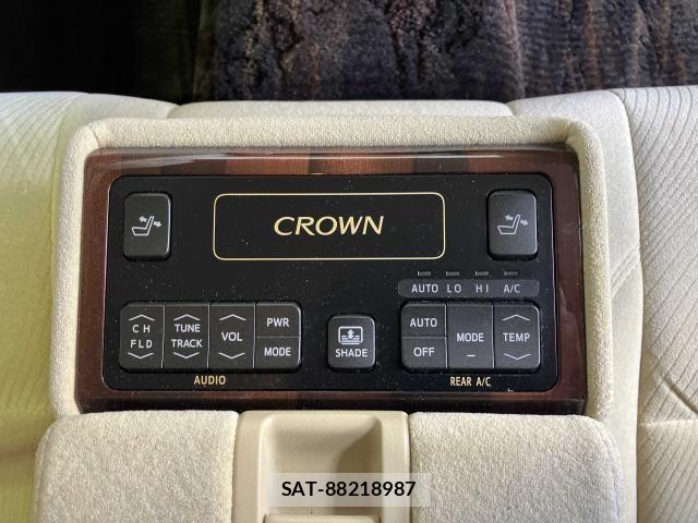 Toyota CROWN SEDAN 2015-09 6790874-17