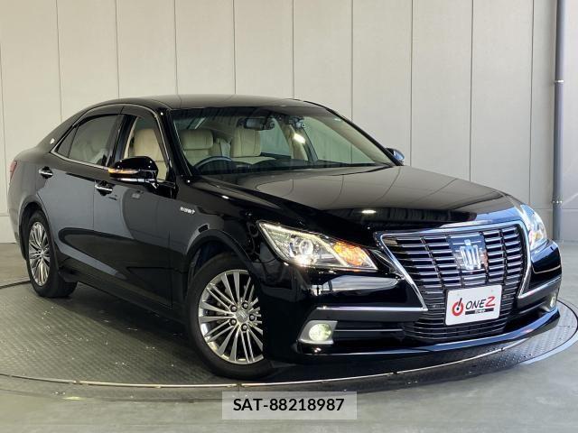 Toyota CROWN SEDAN 2015-09 6790874-25