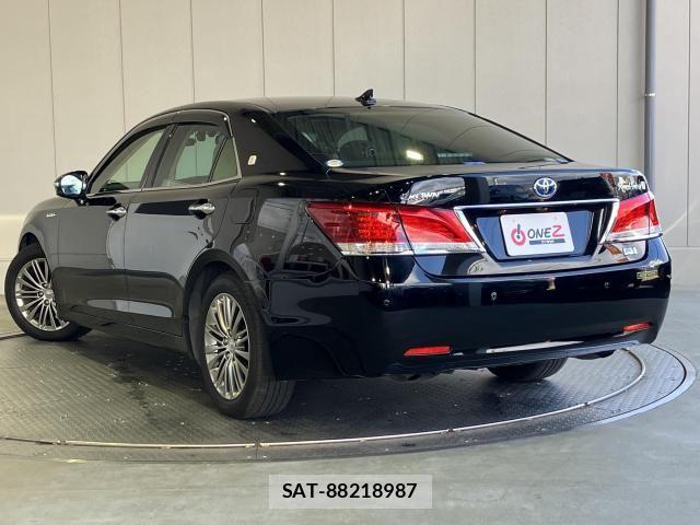 Toyota CROWN SEDAN 2015-09 6790874-28