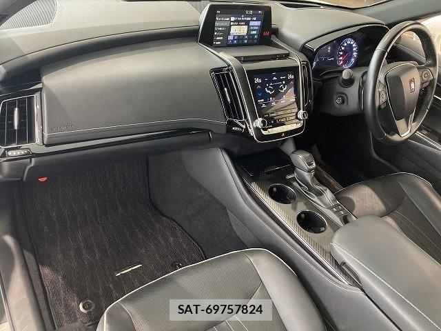 Toyota CROWN SEDAN 2019-01 6790847-23