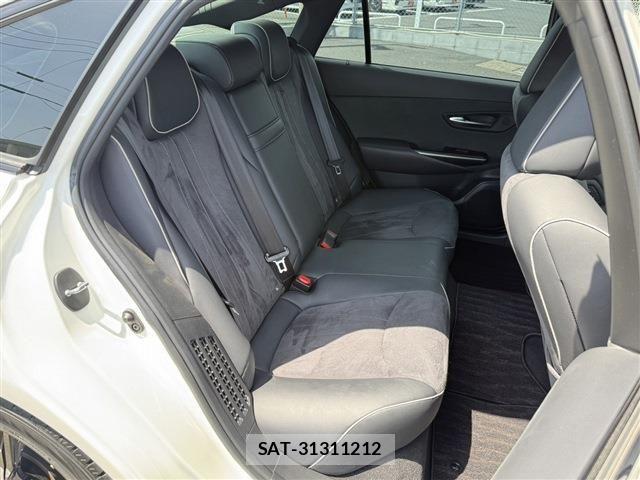 Toyota CROWN SEDAN 2018-06 6790872-15