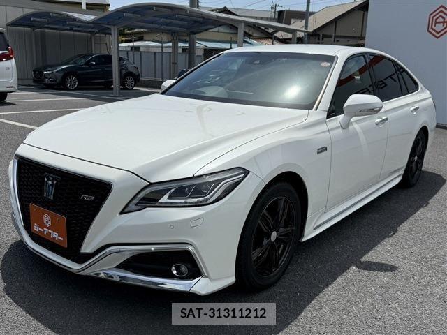 Toyota CROWN SEDAN 2018-06 6790872-23