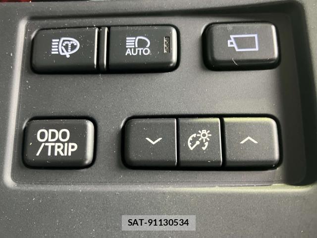 Toyota CROWN SEDAN 2013-02 6790875-12