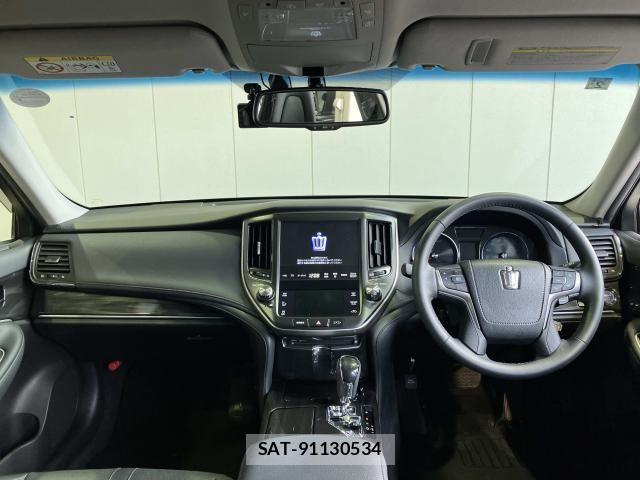 Toyota CROWN SEDAN 2013-02 6790875-5