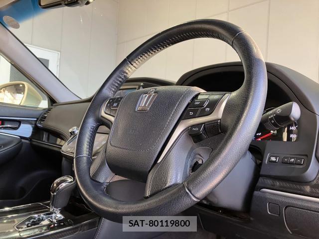 Toyota CROWN SEDAN 2015-11 6790876-11