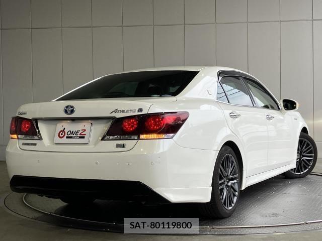 Toyota CROWN SEDAN 2015-11 6790876-1