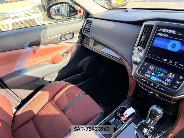 Toyota CROWN SEDAN 2014-03 6790894-13