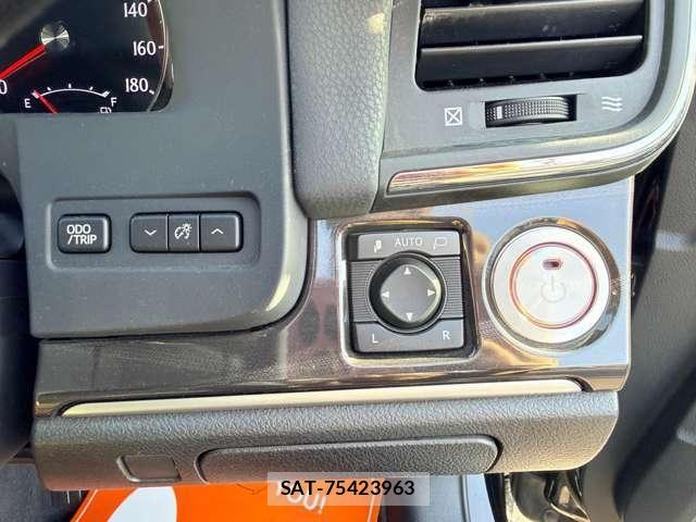 Toyota CROWN SEDAN 2014-03 6790894-18