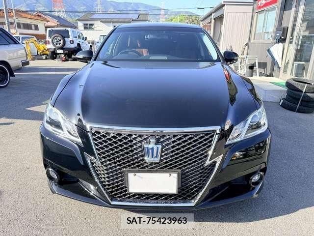 Toyota CROWN SEDAN 2014-03 6790894-1