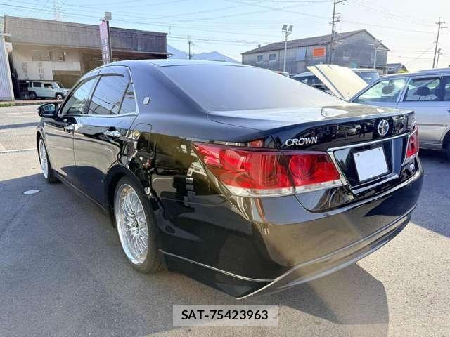 Toyota CROWN SEDAN 2014-03 6790894-4