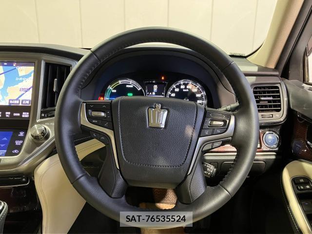 Toyota CROWN SEDAN 2017-02 6790869-14