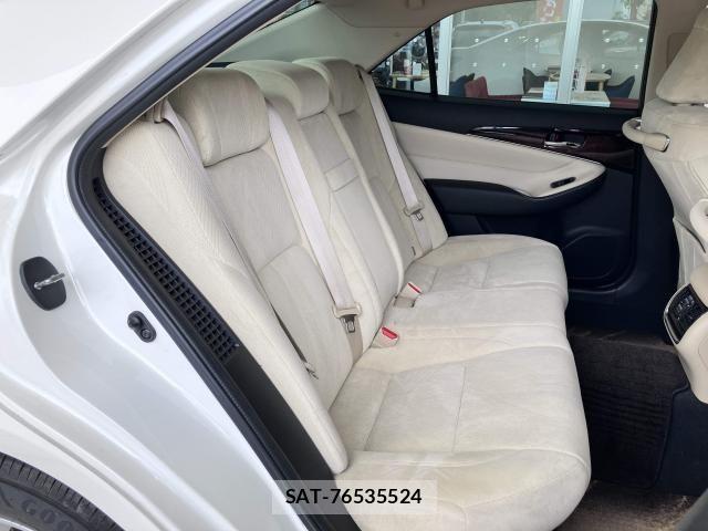 Toyota CROWN SEDAN 2017-02 6790869-17