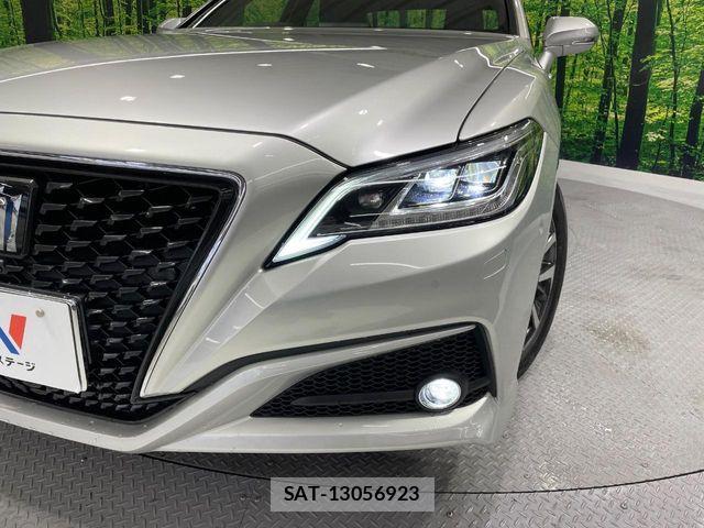 Toyota CROWN SEDAN 2018-11 6790864-12