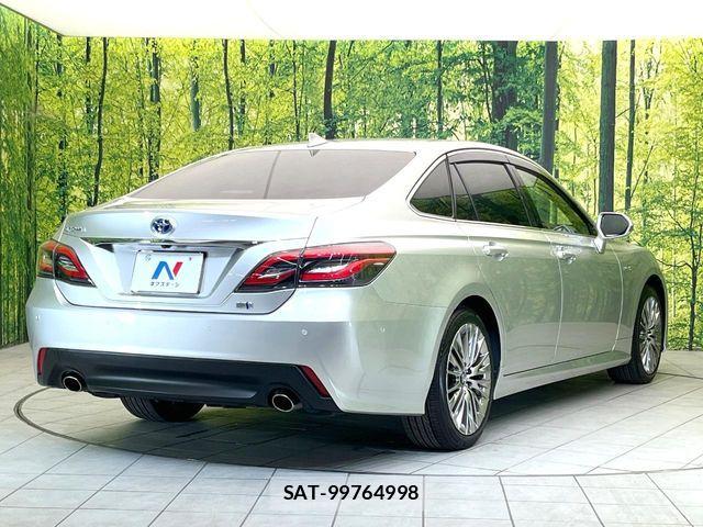 Toyota CROWN SEDAN 2018-08 6790859-16